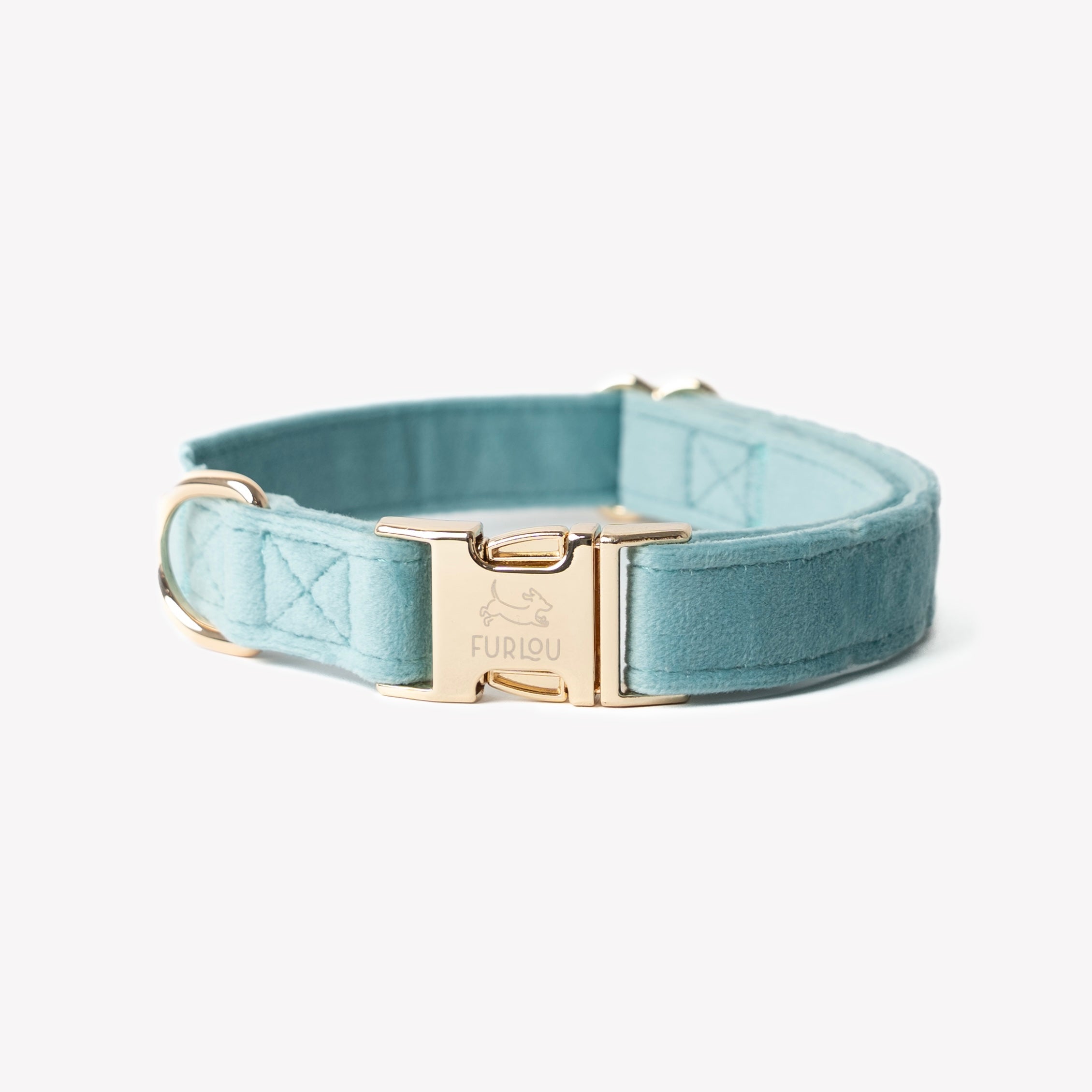 Furlou 'Blue'- Velvet Collar