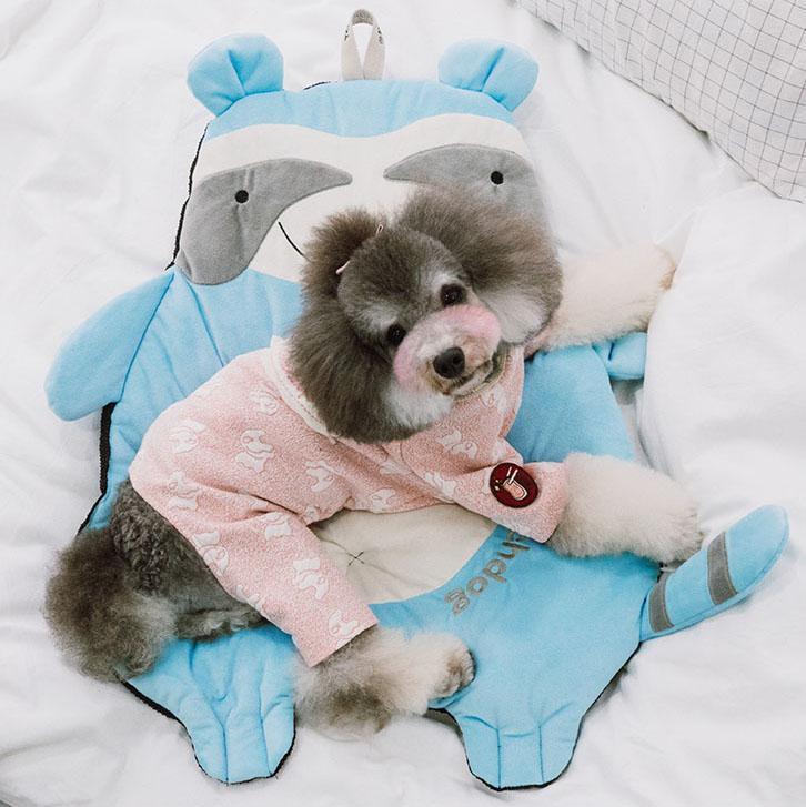 "Critter Hugs" Dog Mats